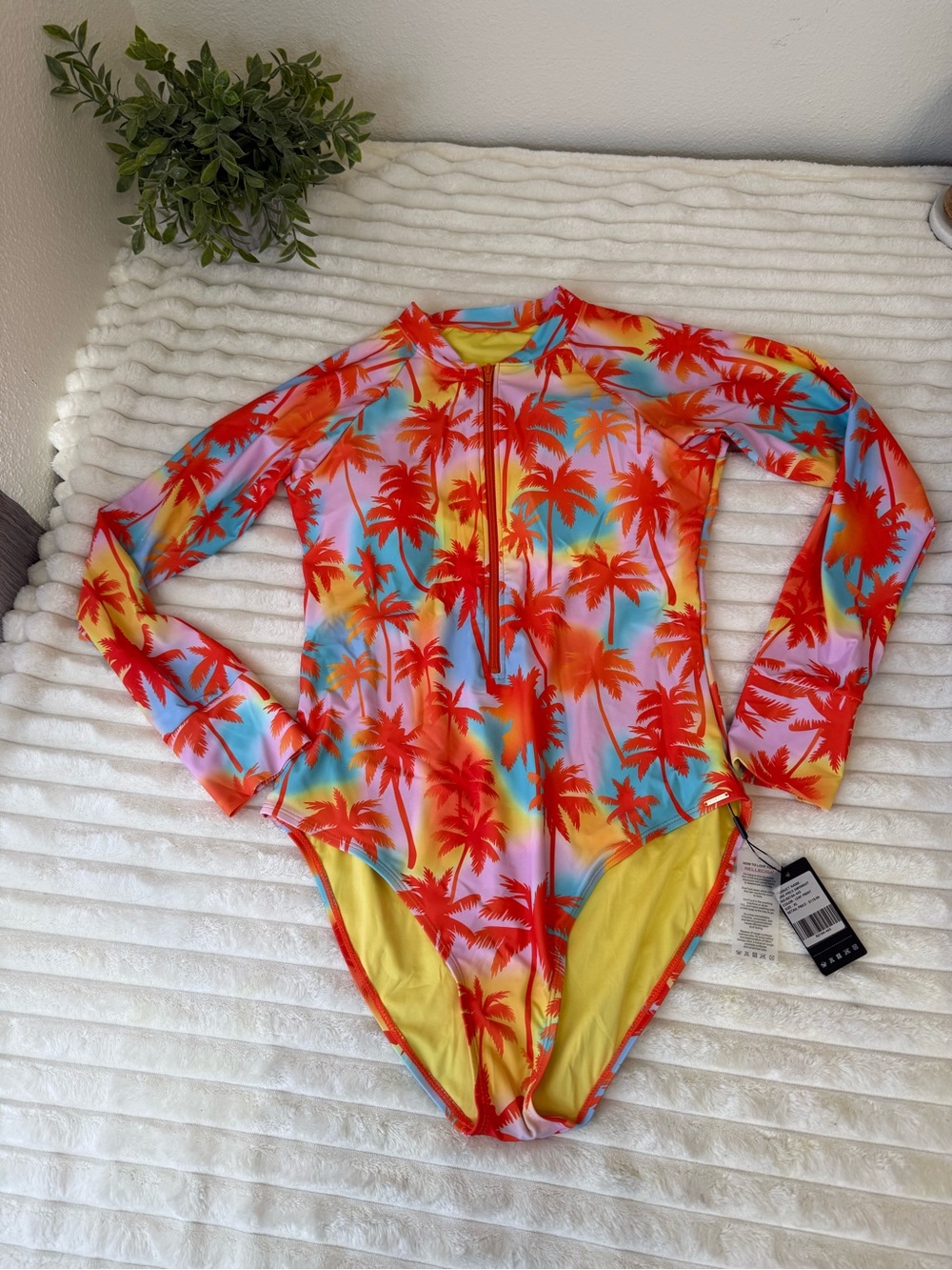 Relleciga long sleeve swim suit size xl